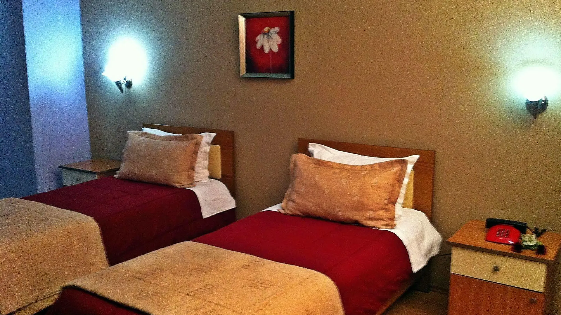 Hotel Stela City Center ティラナ