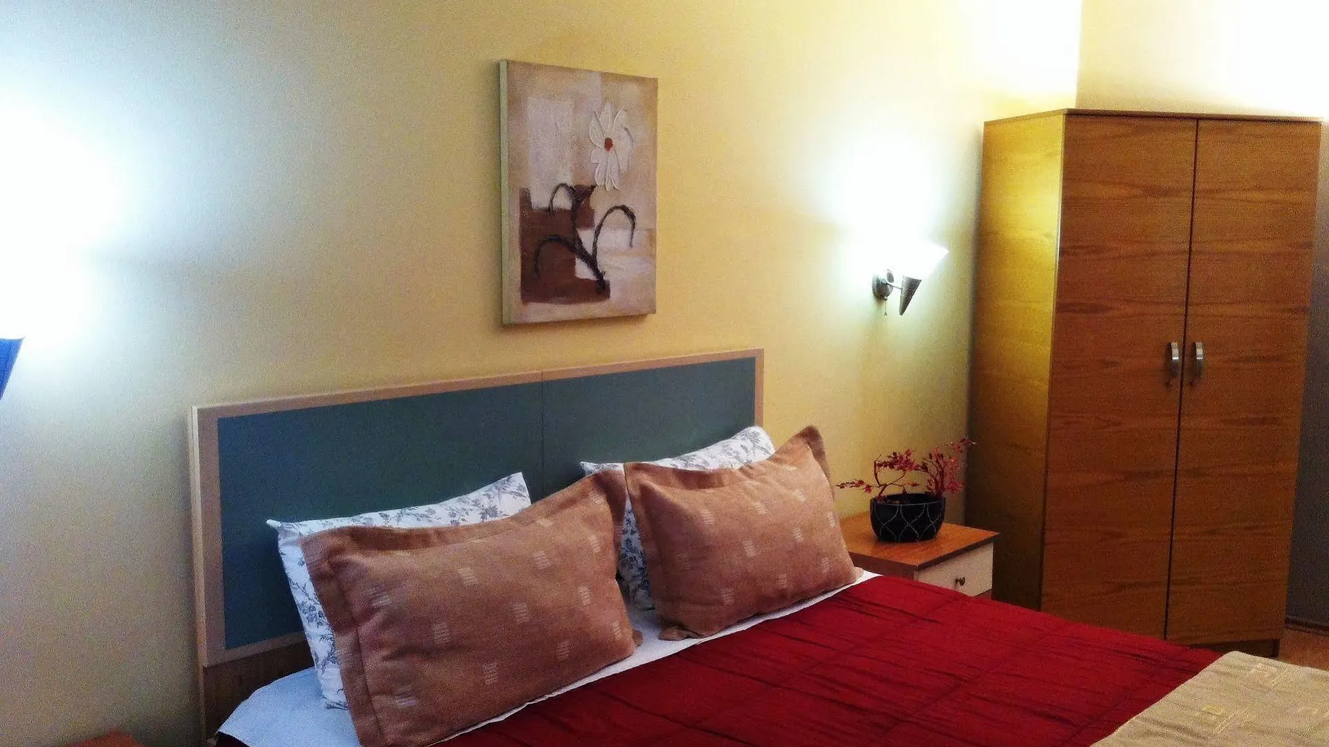 Hotel Stela City Center ティラナ