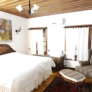  Konukevi Collage House Türkiye